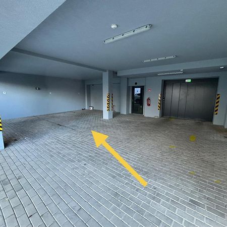 New Apartment 6 - Self Check In, Free Parking Bratislava Esterno foto